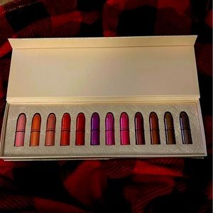 MAC Cosmetics Snow Ball Mini Lipsticks